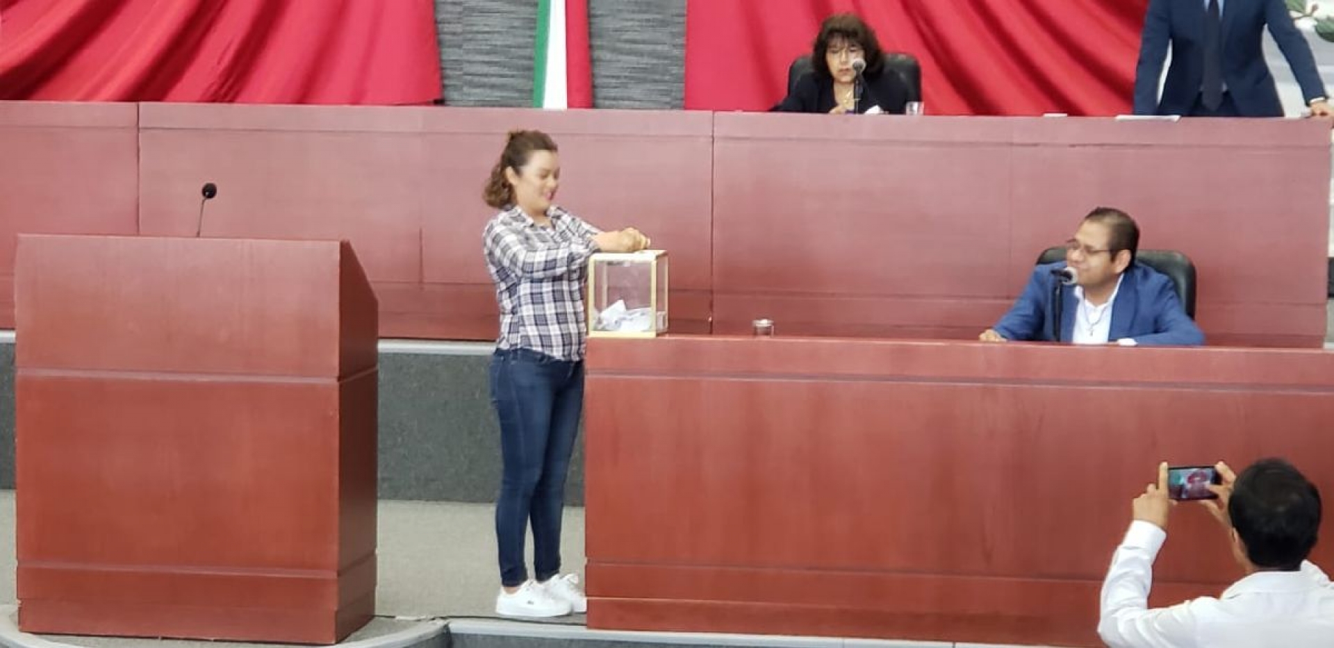 Determina Congreso retiro fulminante de magistrados
