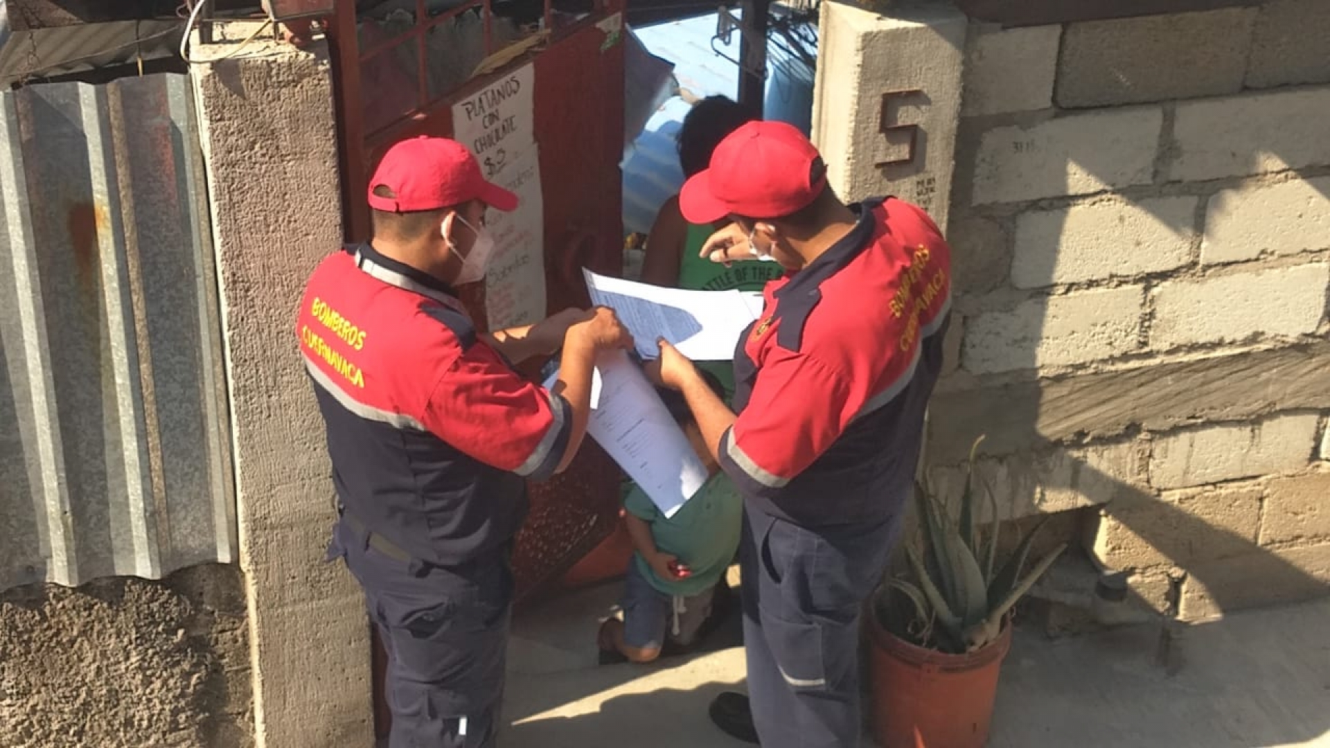 La Subsecretaría de Protección Civil de Cuernavaca notifica a familias en riesgo ante temporada de  lluvias