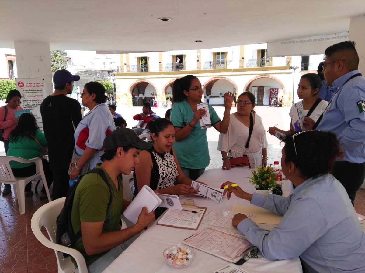 Se instaló ayer la feria del empleo en Jojutla
