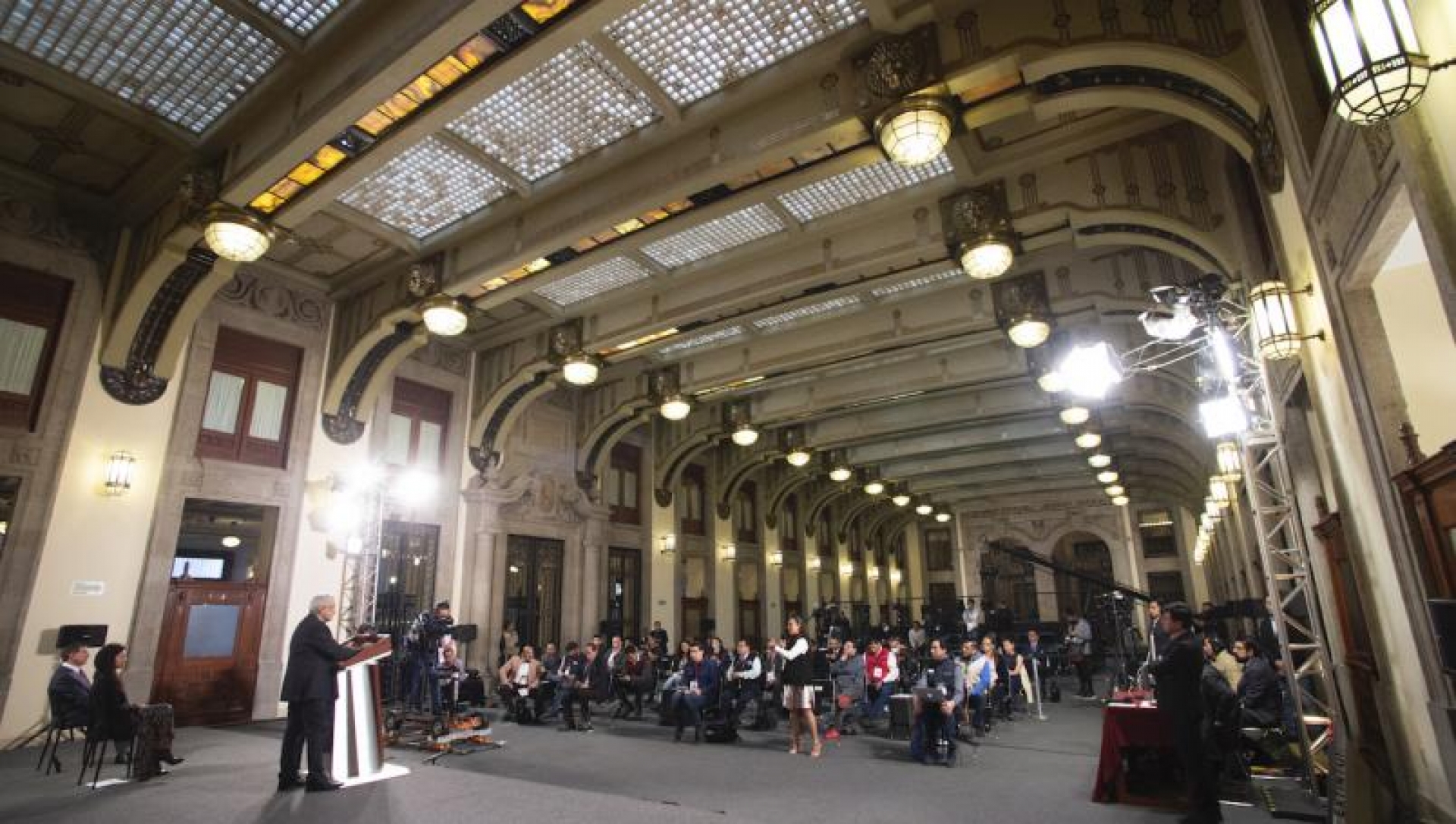 AMLO podría cambiar formato de las mañaneras por Fase 3 de Covid-19
