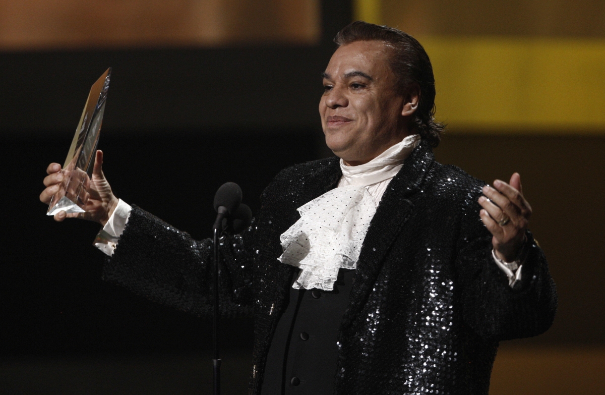 Juan Gabriel, máximo triunfador en entrega de Grammy Latino