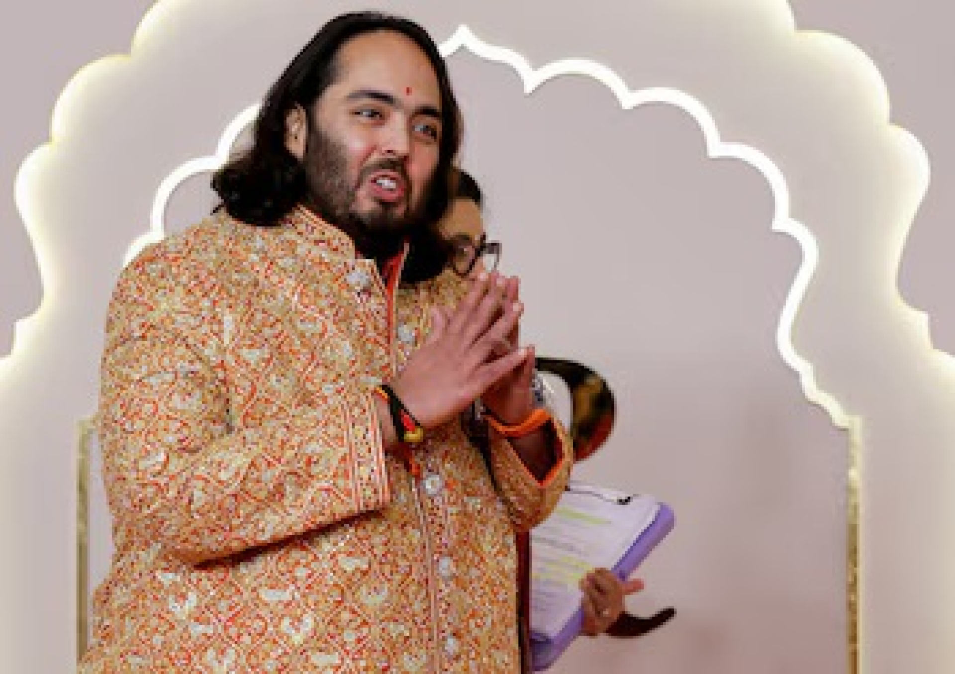 El magnate Anant Ambani ofrece refugio en India a hipopótamos de Colombia