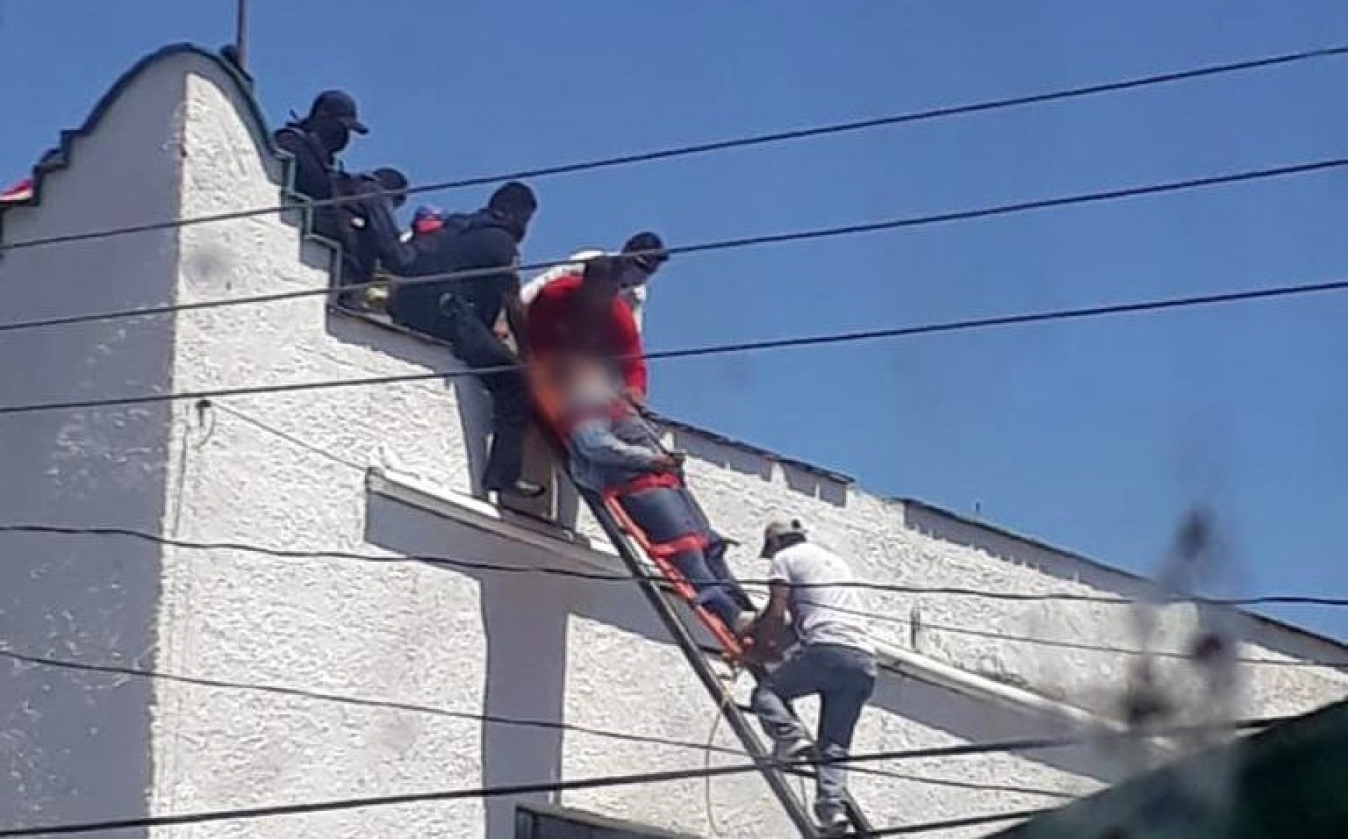 Recibe descarga eléctrica trabajador del Ayuntamiento de Zacatepec
