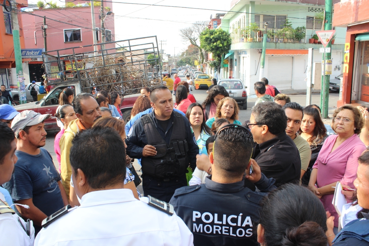 Escuela en Satélite, a merced de los ladrones
