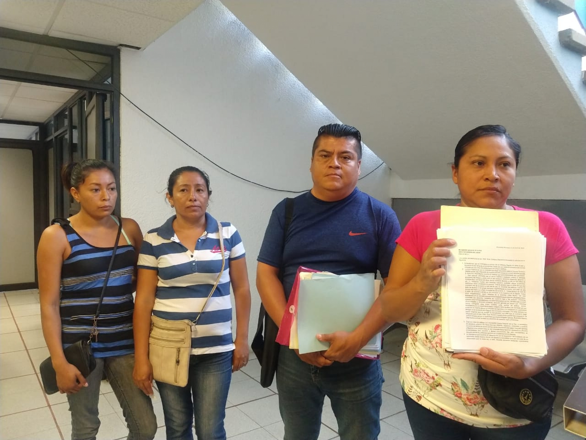 Protestan en IEBEM padres de familia de la primaria 'Emiliano Zapata' de Xoxocotla