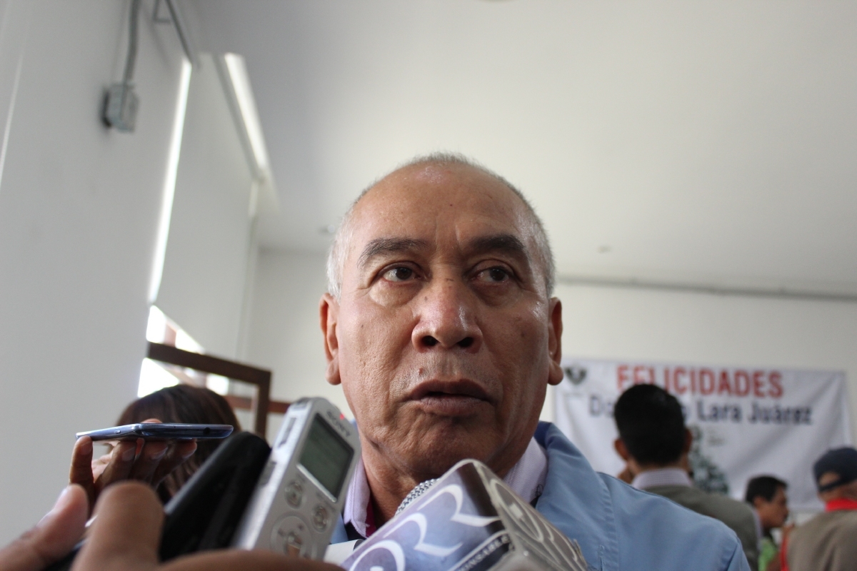 El IEBEM confirma el despido de 24 maestros