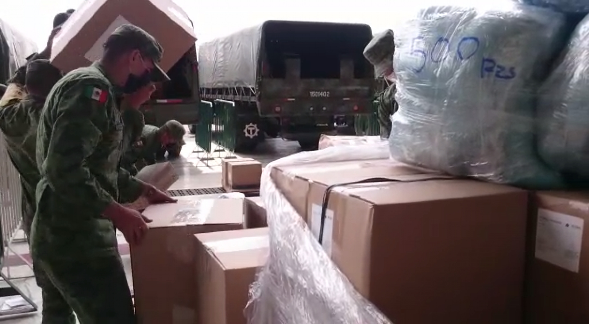 Siguen arribando medicamentos, insumos médicos y EPP a Morelos para combatir al covid-19