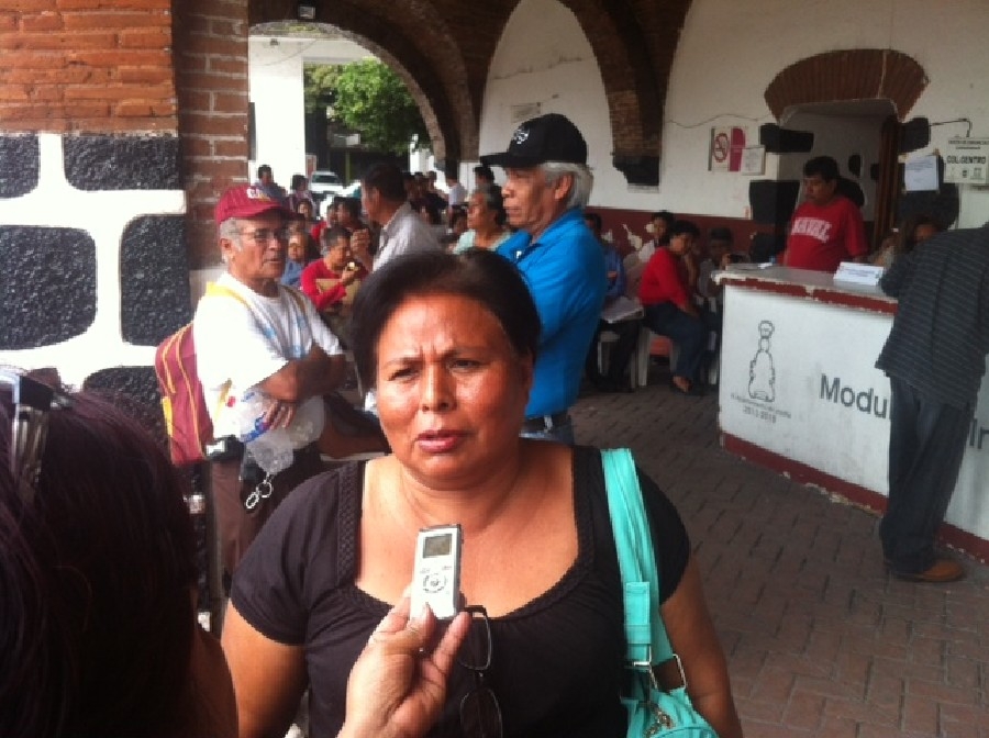 Se manifiestan jubilados del Ayuntamiento de Jojutla; exigen el pago de su pensión