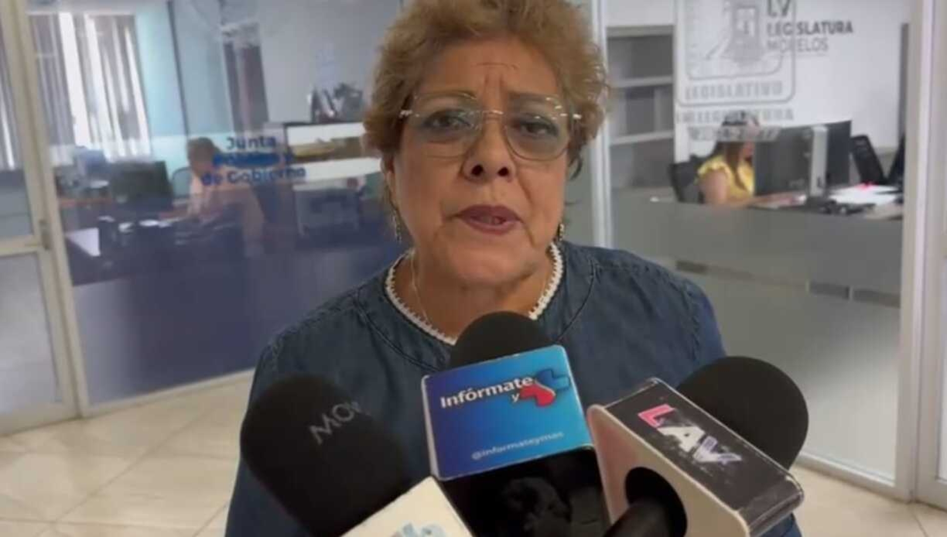 Se pronuncia diputada Ruth Rodríguez a favor de prohibir uso de teléfonos móviles en aulas