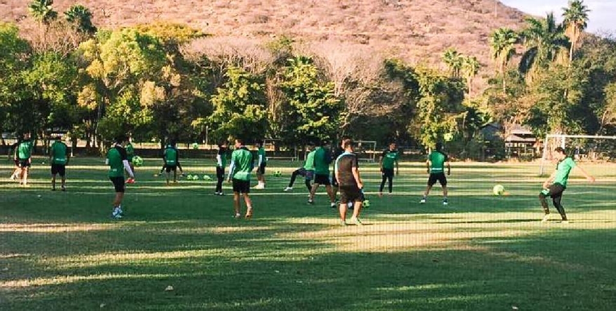 Zacatepec Siglo XXI visita a los “Caballeros de la noche”