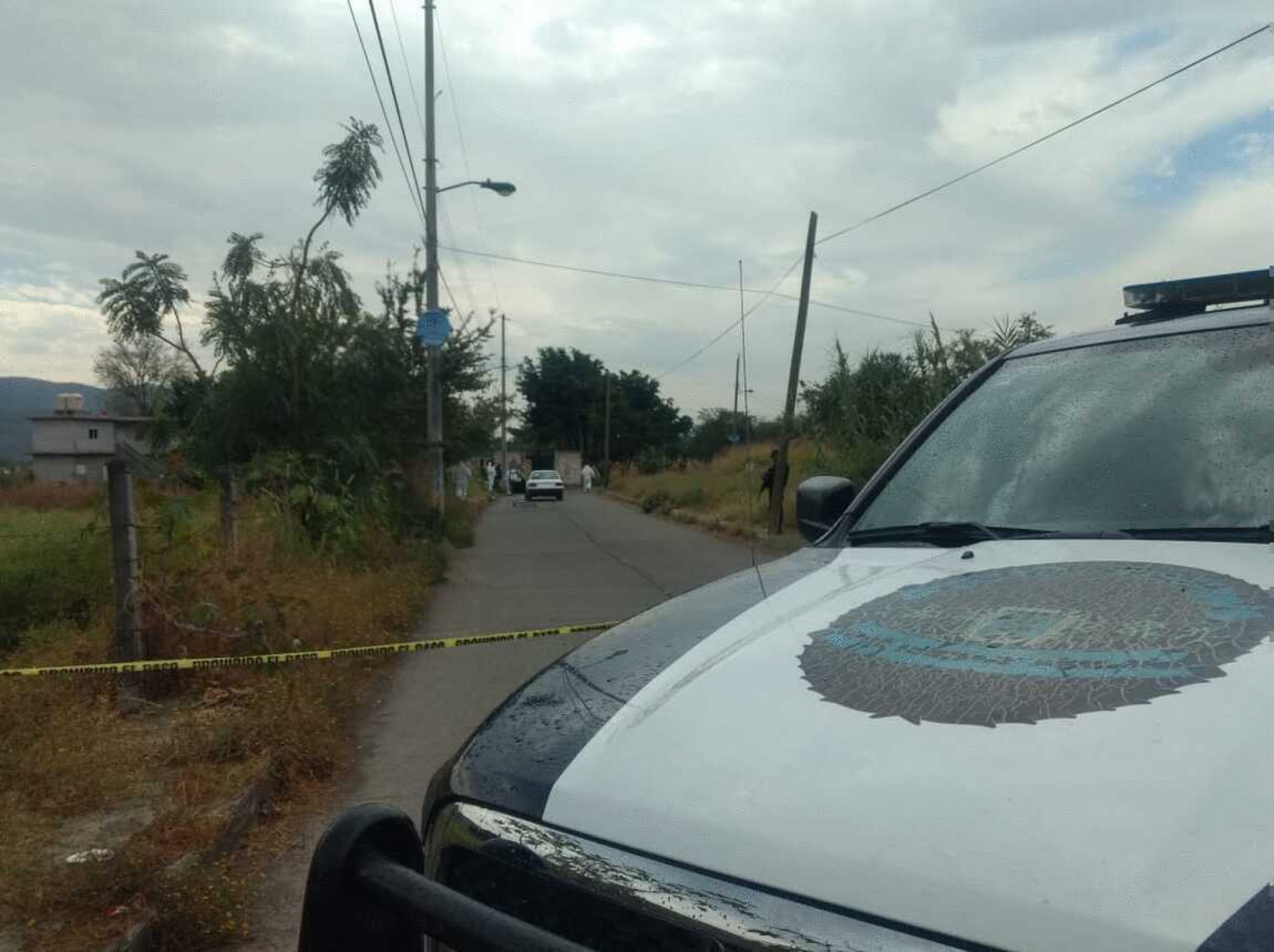 Asesinan a balazos a un hombre que se trasladaba en un vehículo, en Jiutepec