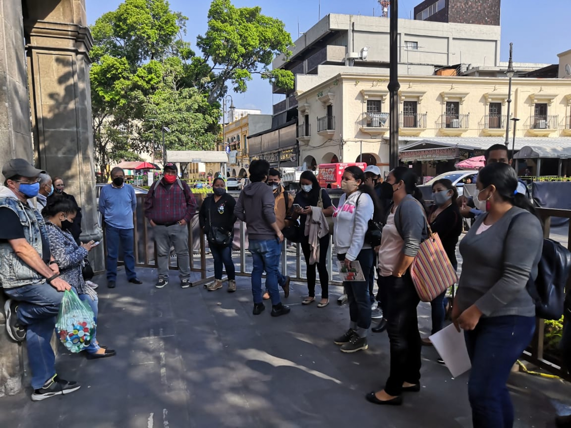 Protestaron trabajadores del extinto seguro popular
