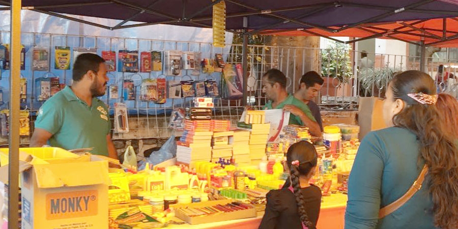 Inicia la "Feria de regreso a clases" en Cuernavaca