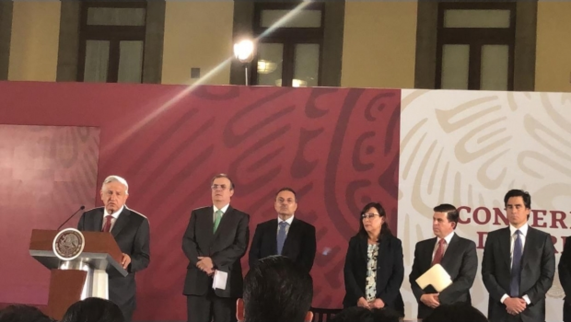 Firman acuerdo con 3 bancos para apoyar a Pemex