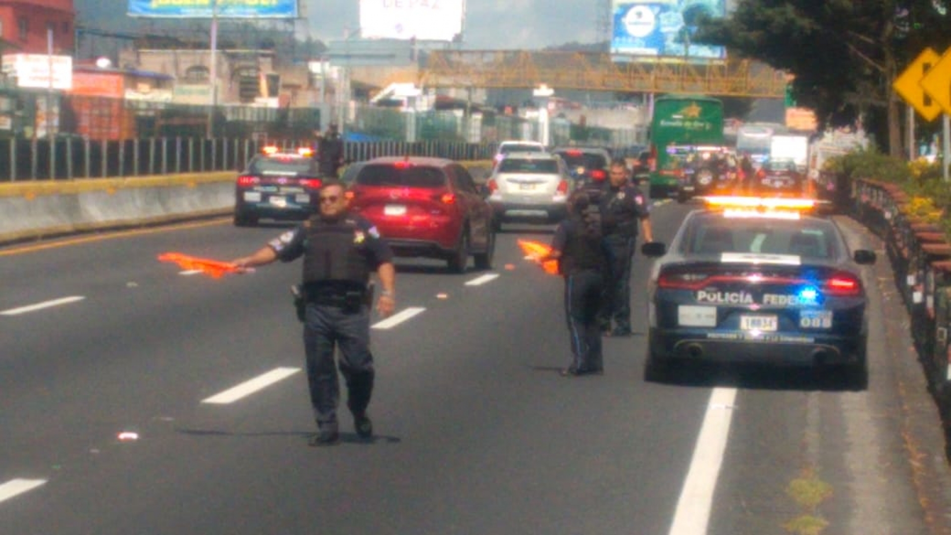 Manifestantes bloquearon caseta de Tlalpan; implementó GN operativo de vialidad