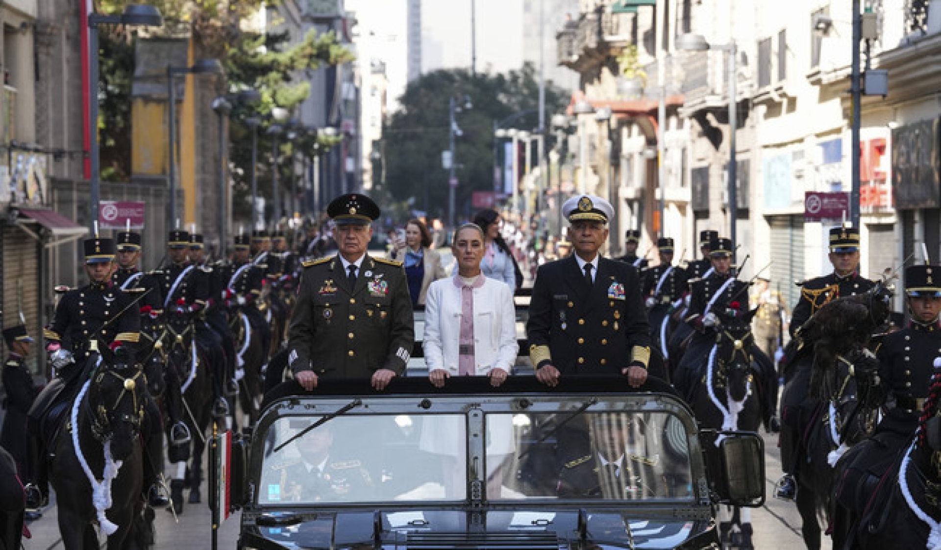 Sheinbaum encabeza ceremonia por 113 Aniversario de la Marcha de la Lealtad