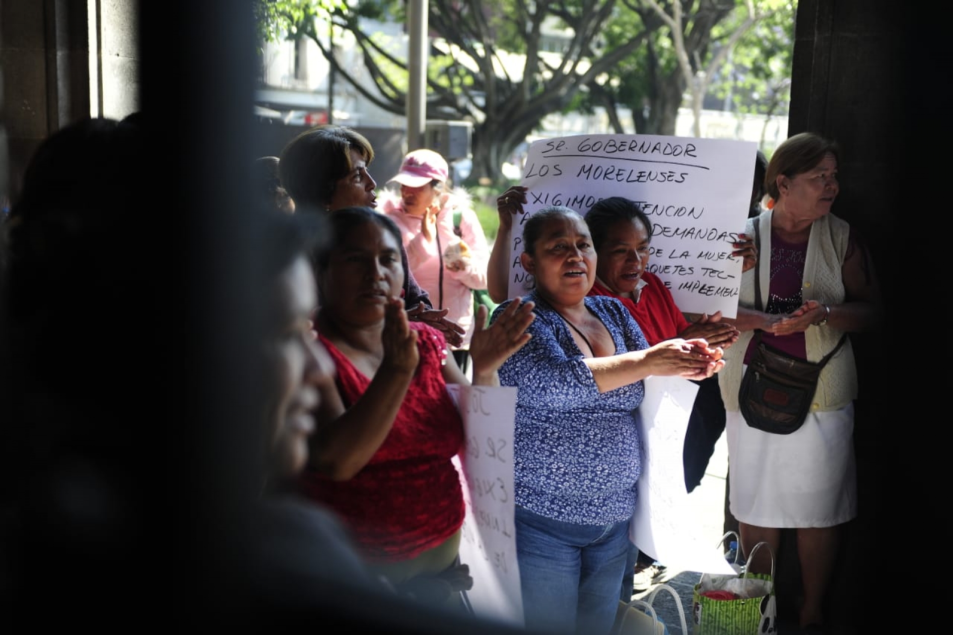 Integrantes de la UGOCP protestan para exigir entrega de recursos