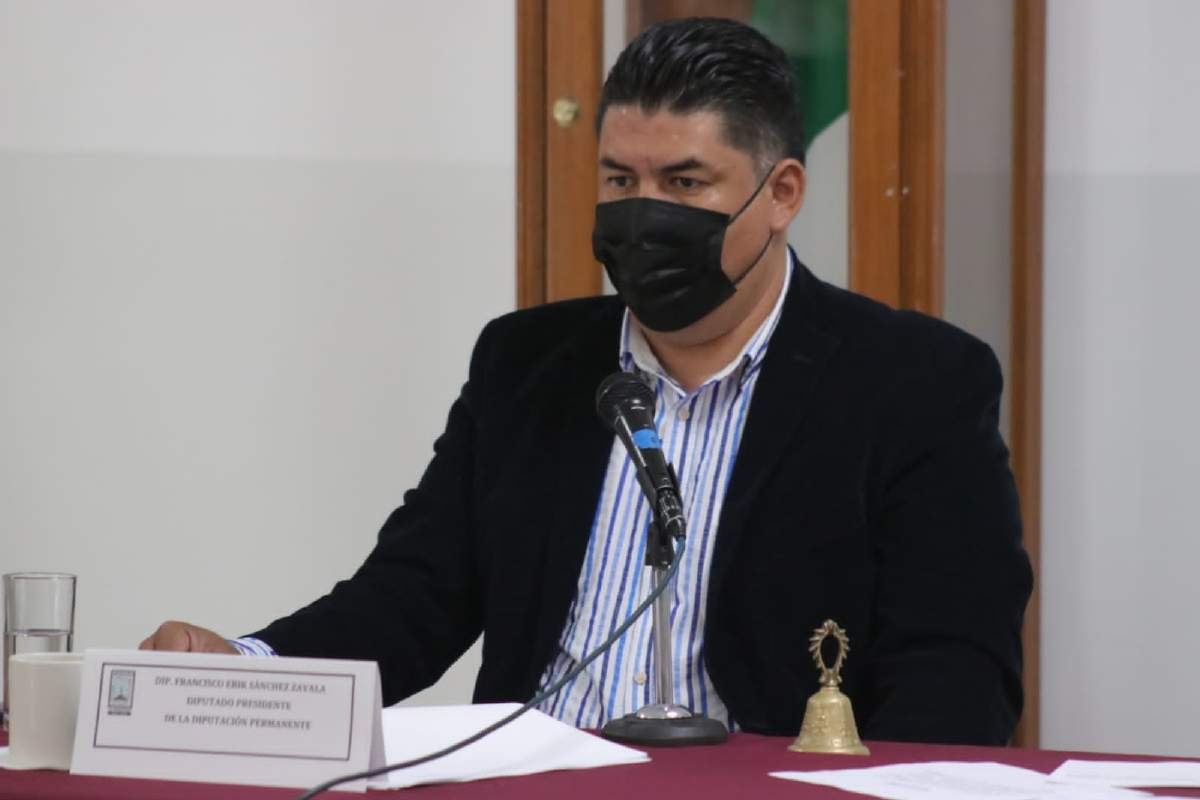 Se reunieron los veinte diputados para dialogar