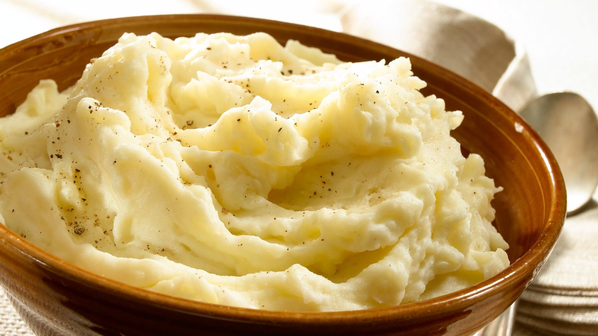 Puré de papa extra suave, sigue estos consejos para lograrlo de forma fácil