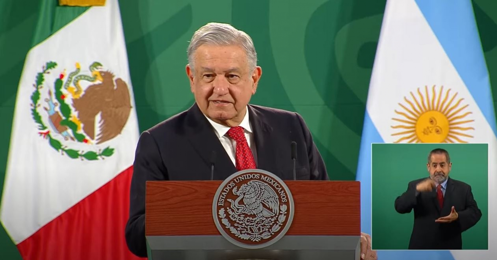 López Obrador propone 'acuerdo nacional en favor de la democracia' a gobernadores