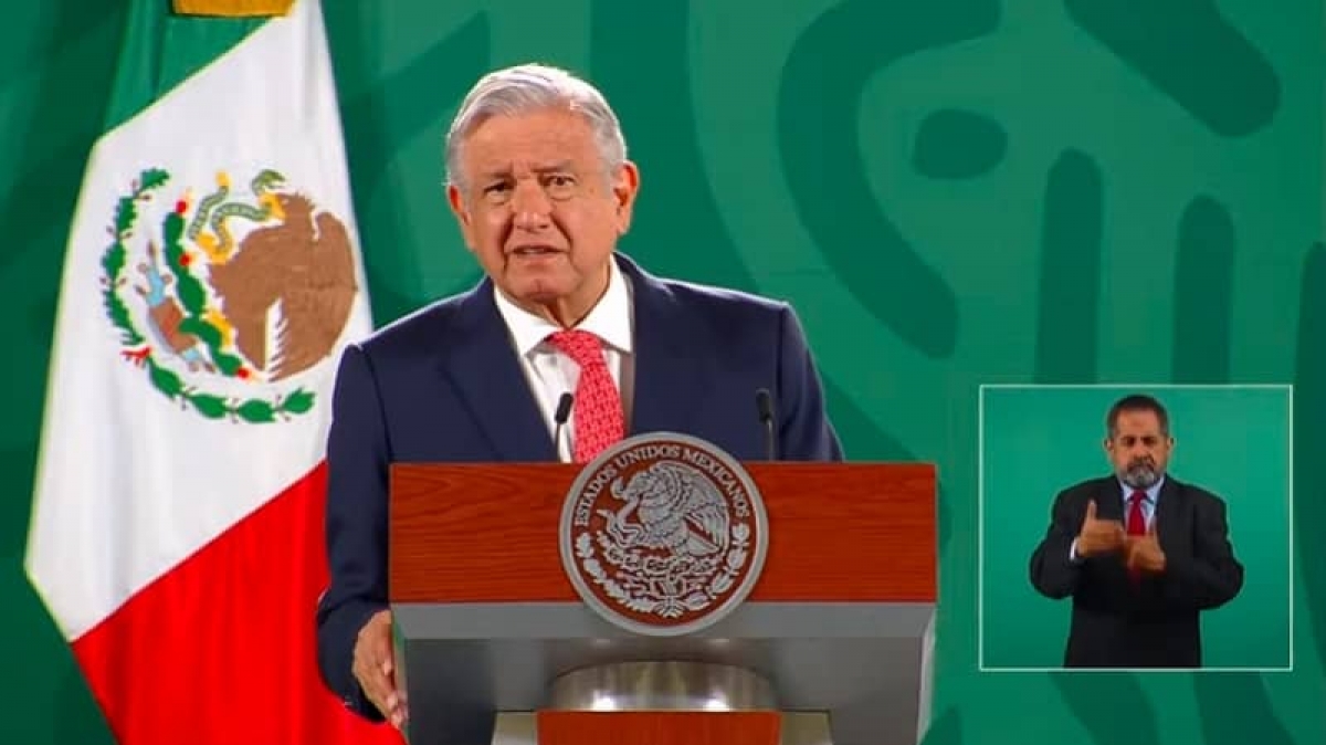 "Autoridades deben decidir si sancionan a constructoras por el desplome de la Línea 12": AMLO
