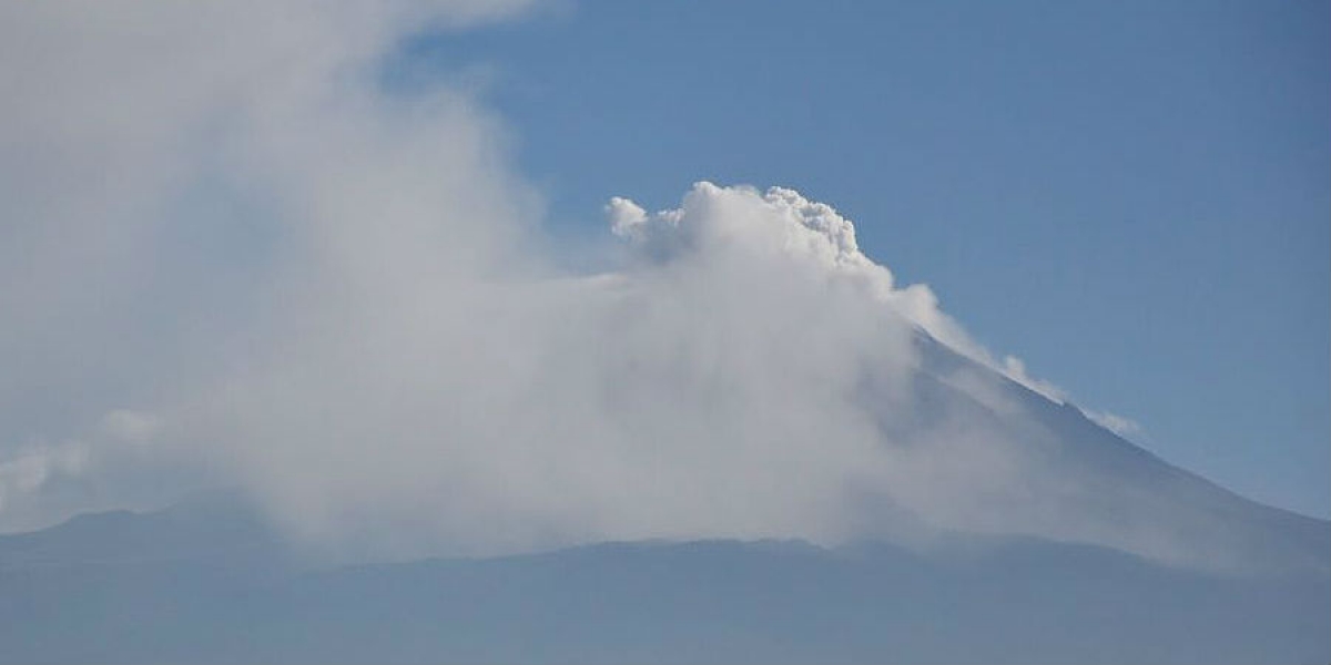 Lo Último: Incrementa su actividad el volcán Popocatépetl