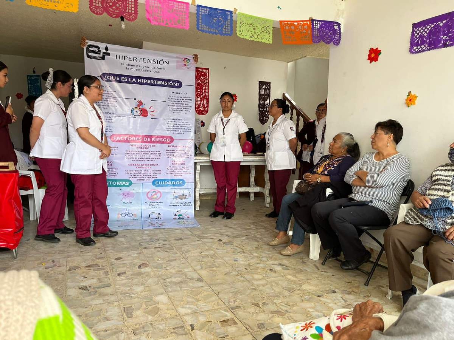 Estudiantes del IPN concluyen jornadas de salud en Yecapixtla
