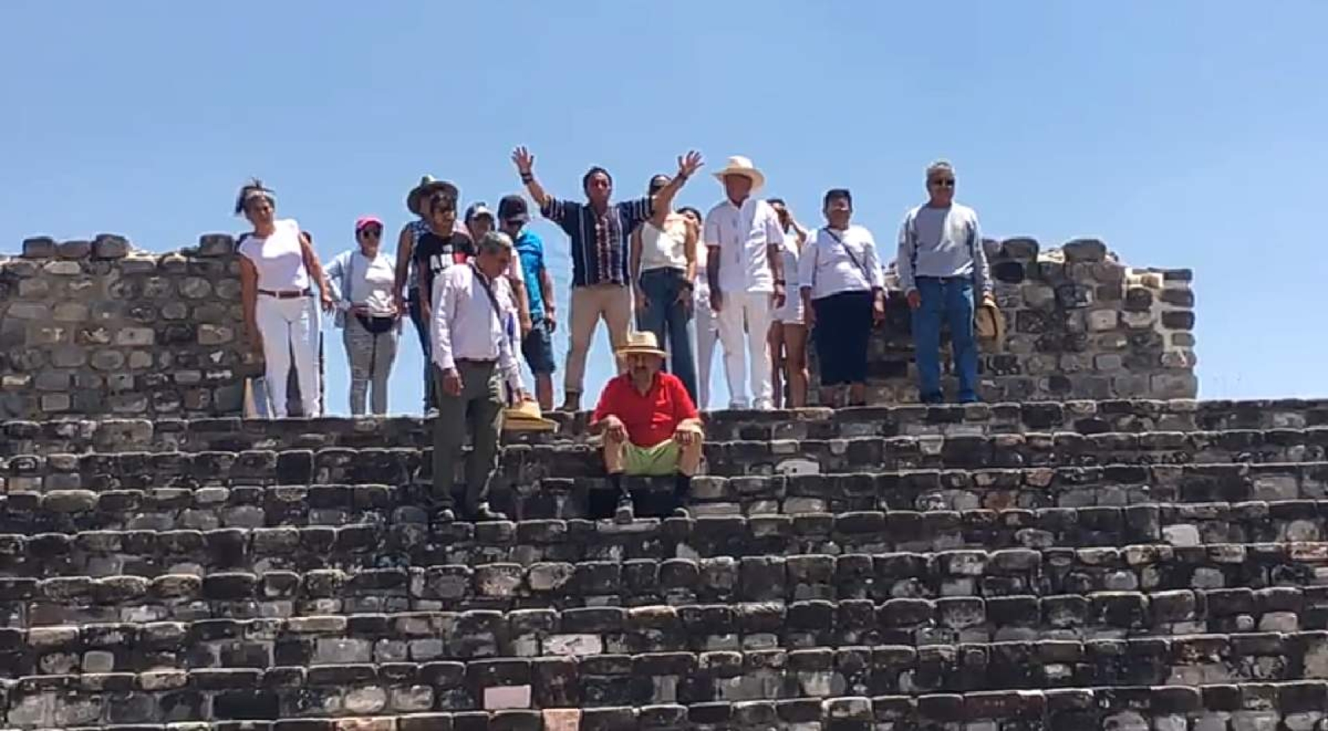 Cientos de visitantes se “cargaron” de energía en la ZA de Xochicalco