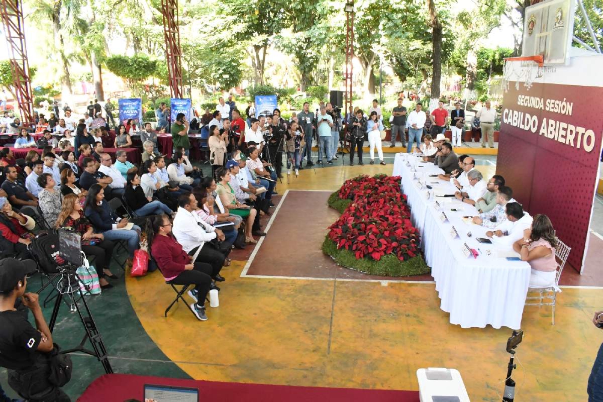 Celebra Cuautla cabildo abierto en la colonia Emiliano Zapata