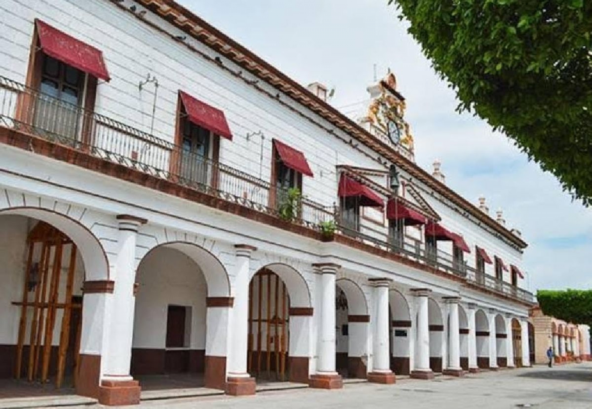 Autorizan recursos para inmuebles afectados por sismo