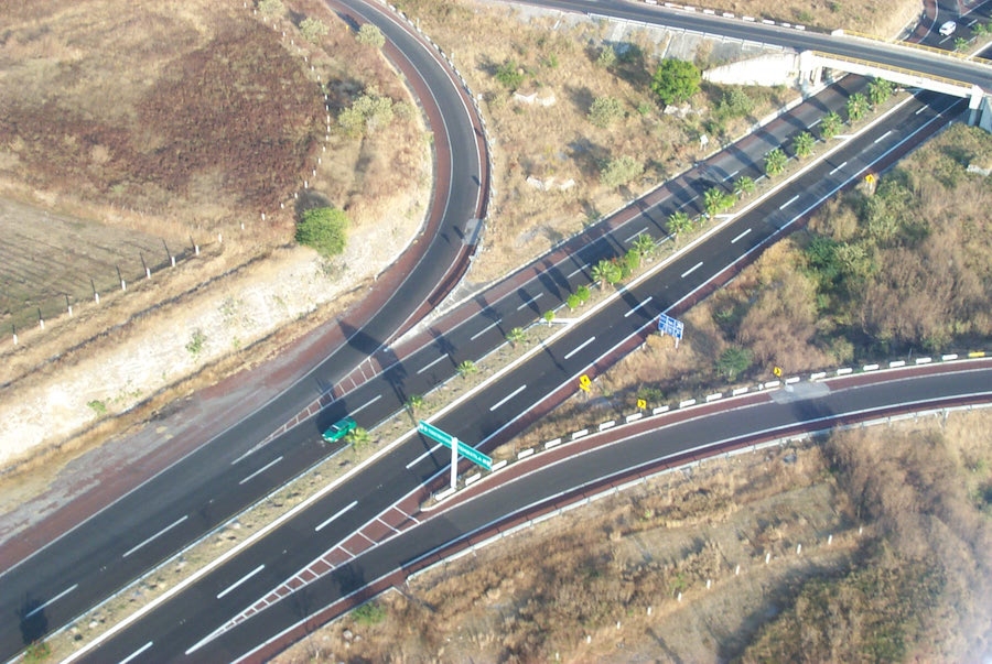 Mantienen proyecto de zona industrial en la región sur
