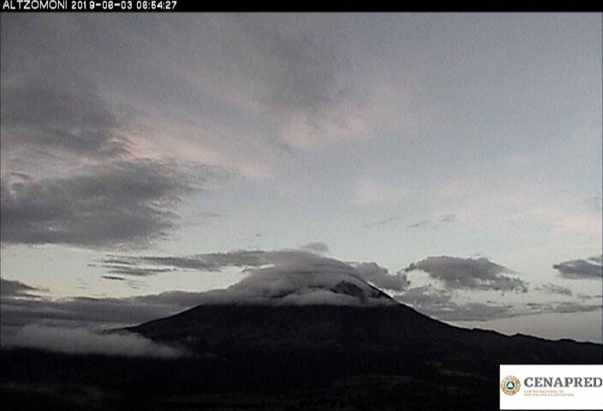 Presentan municipios de Morelos caída de ceniza ante actividad del Volcán Popocatépetl