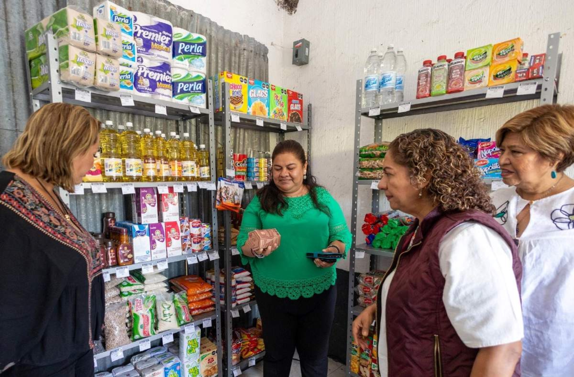 Abren dos nuevas sucursales de Tiendas del Bienestar en Tlaltizapán