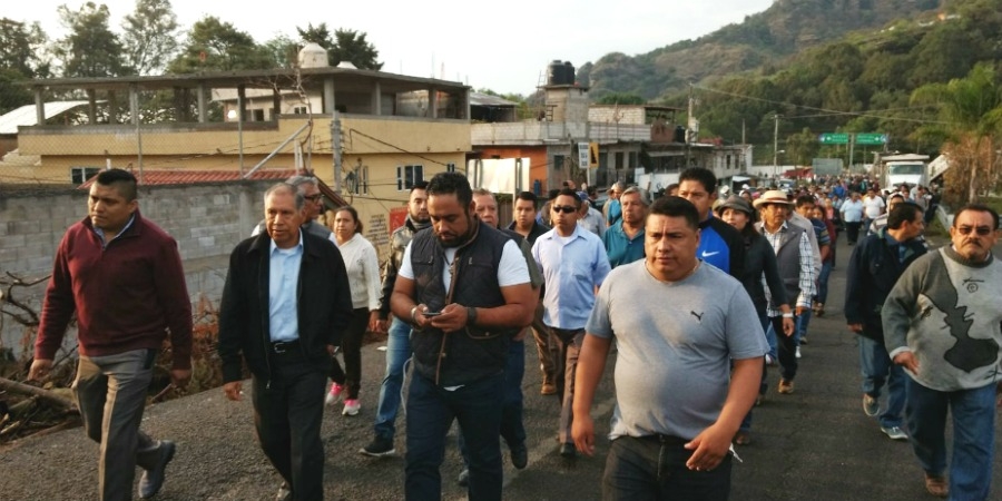 Retiran habitantes de Tepoztlán bloqueo que mantenían en entronque de autopista La Pera-Cuautla