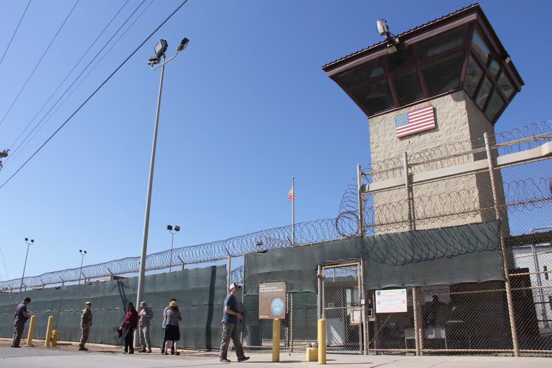 Trump ordenará habilitar Guantánamo para detención de migrantes