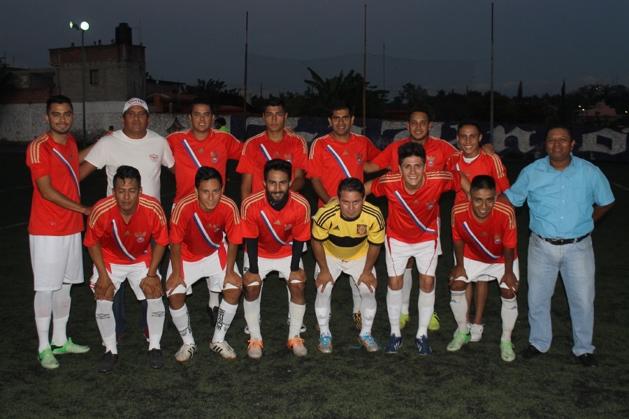Selección Tres de Mayo, séptimo invitado a cuartos de final