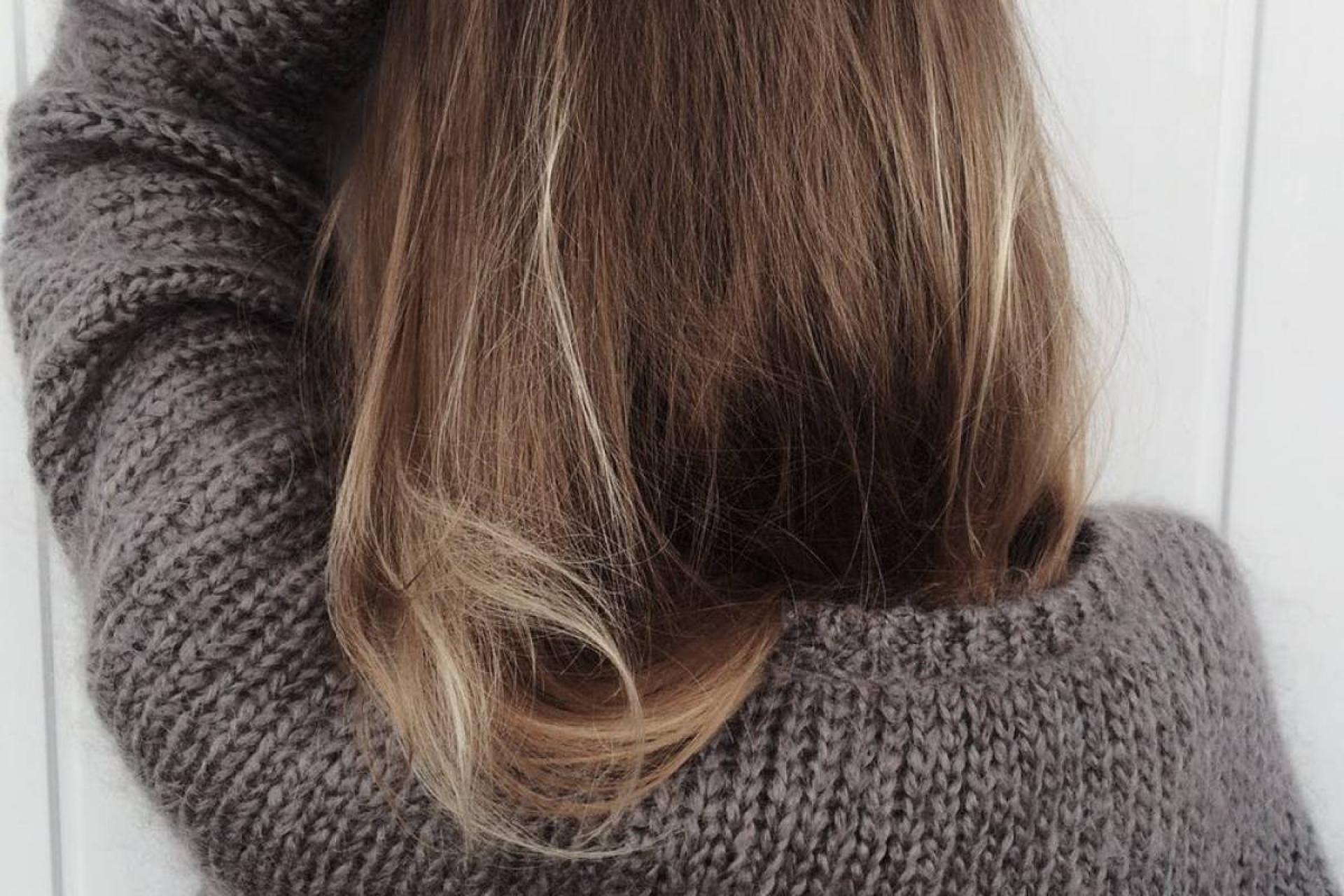 El cabello graso puede resultar de un mal lavado del cabello