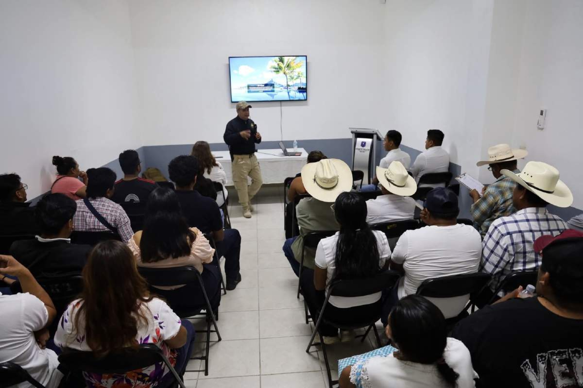 Imparten en Coatetelco conferencia para prevenir extorsiones