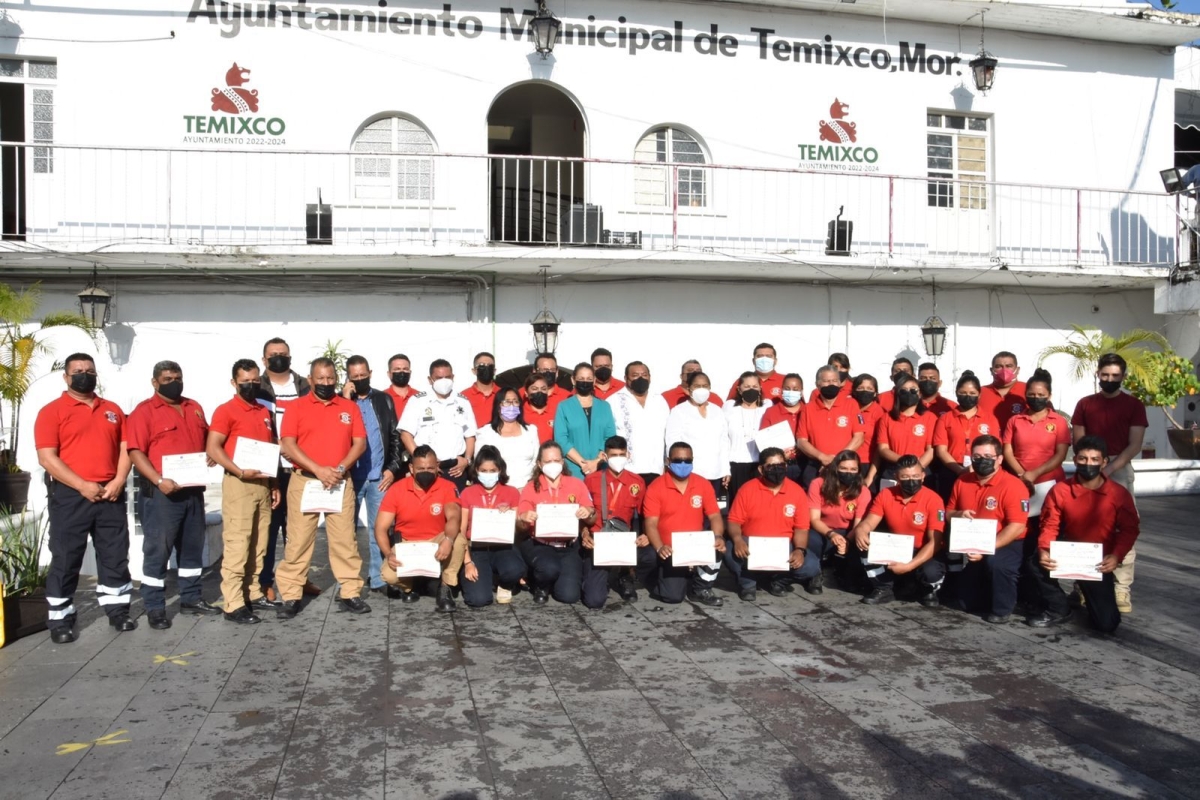 Conmemoran el 'Día del Bombero' en Temixco
