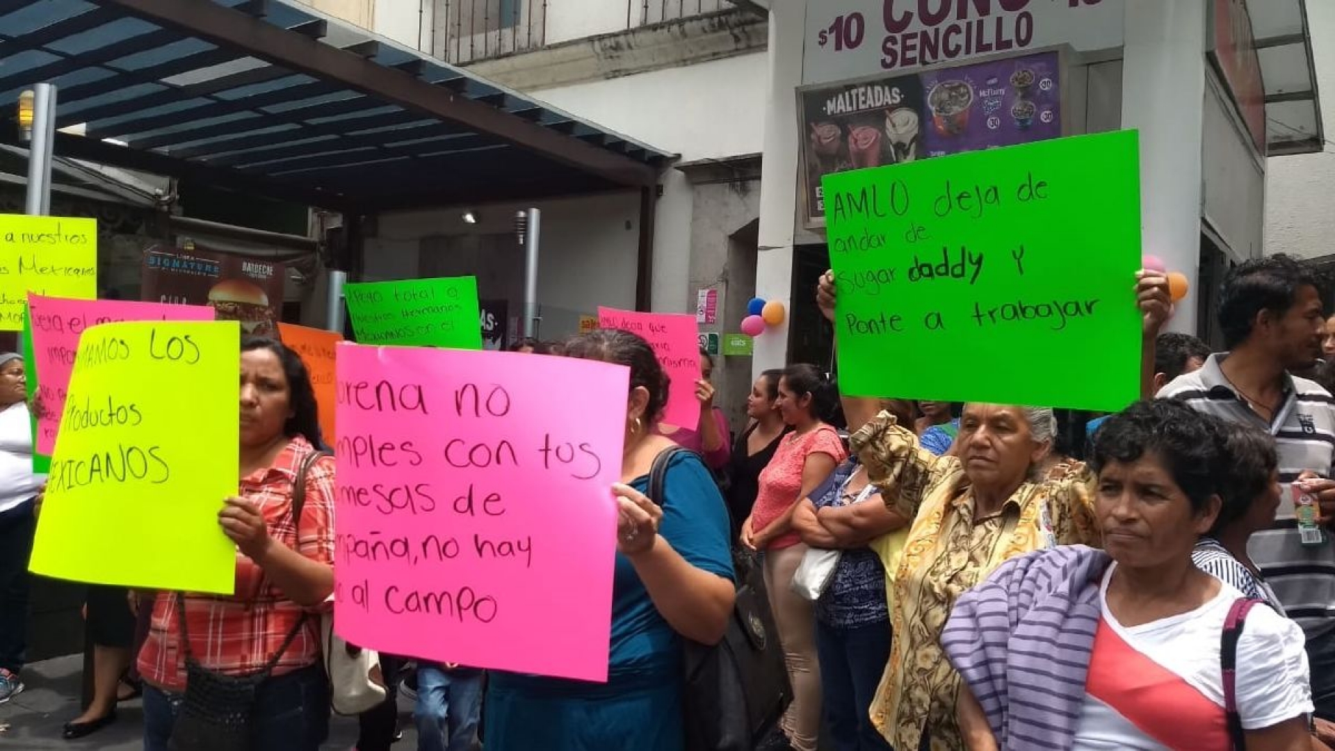 Protestan por aranceles a productos mexicanos