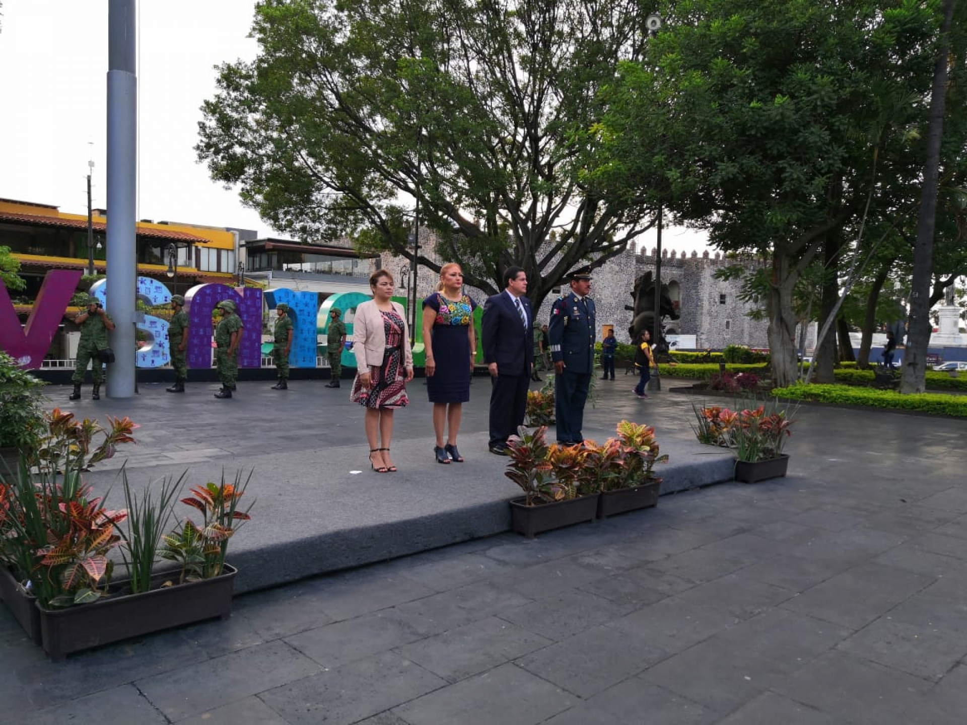 Realizan décimo tercer izamiento de la Bandera Nacional, en el mes patrio