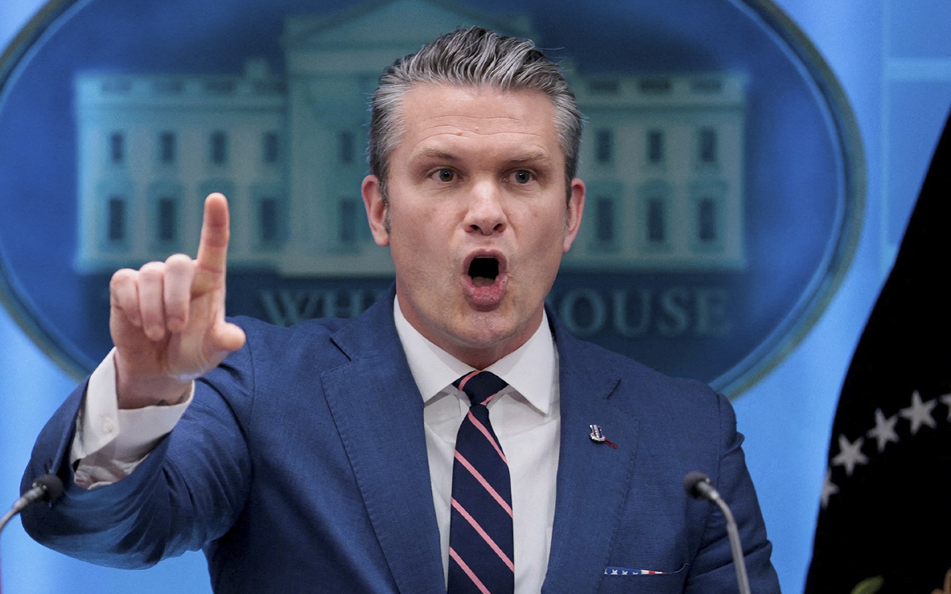 Congresista demócrata pide juicio político a Hegseth por guerra de Irán