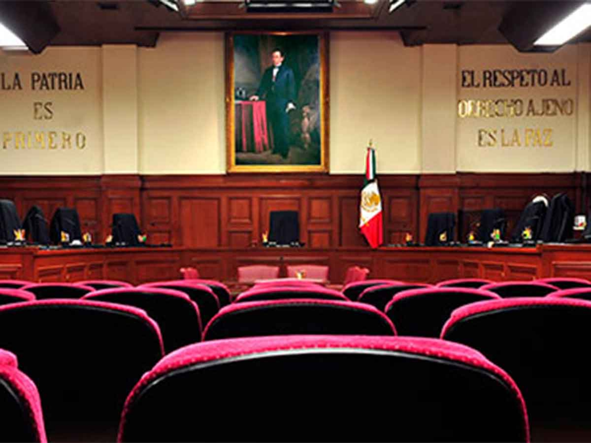 Avala Corte sentencias de secretarios en funciones de juez