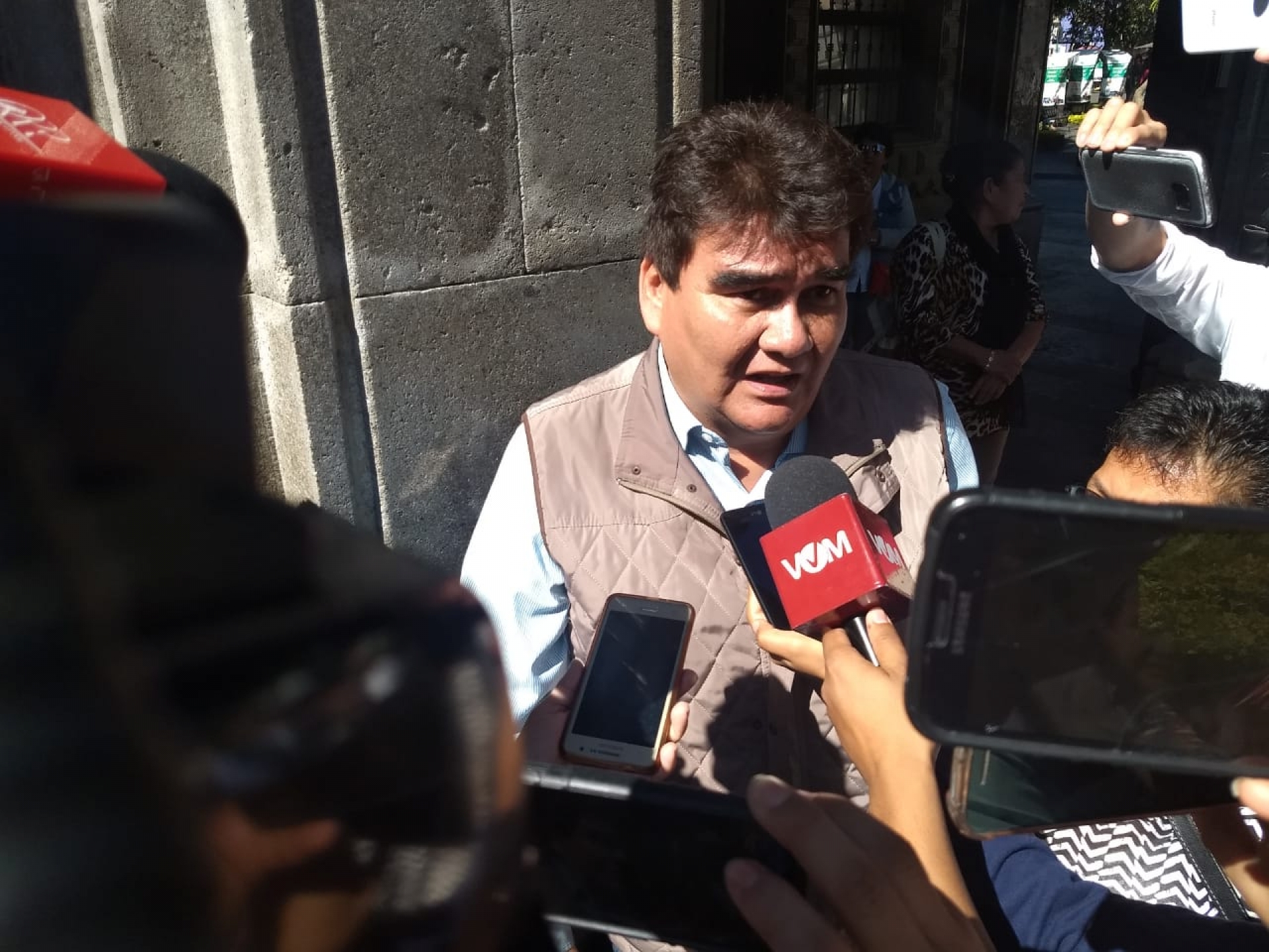 Increpan trabajadores sindicalizados de Jiutepec al alcalde Manuel Agüero
