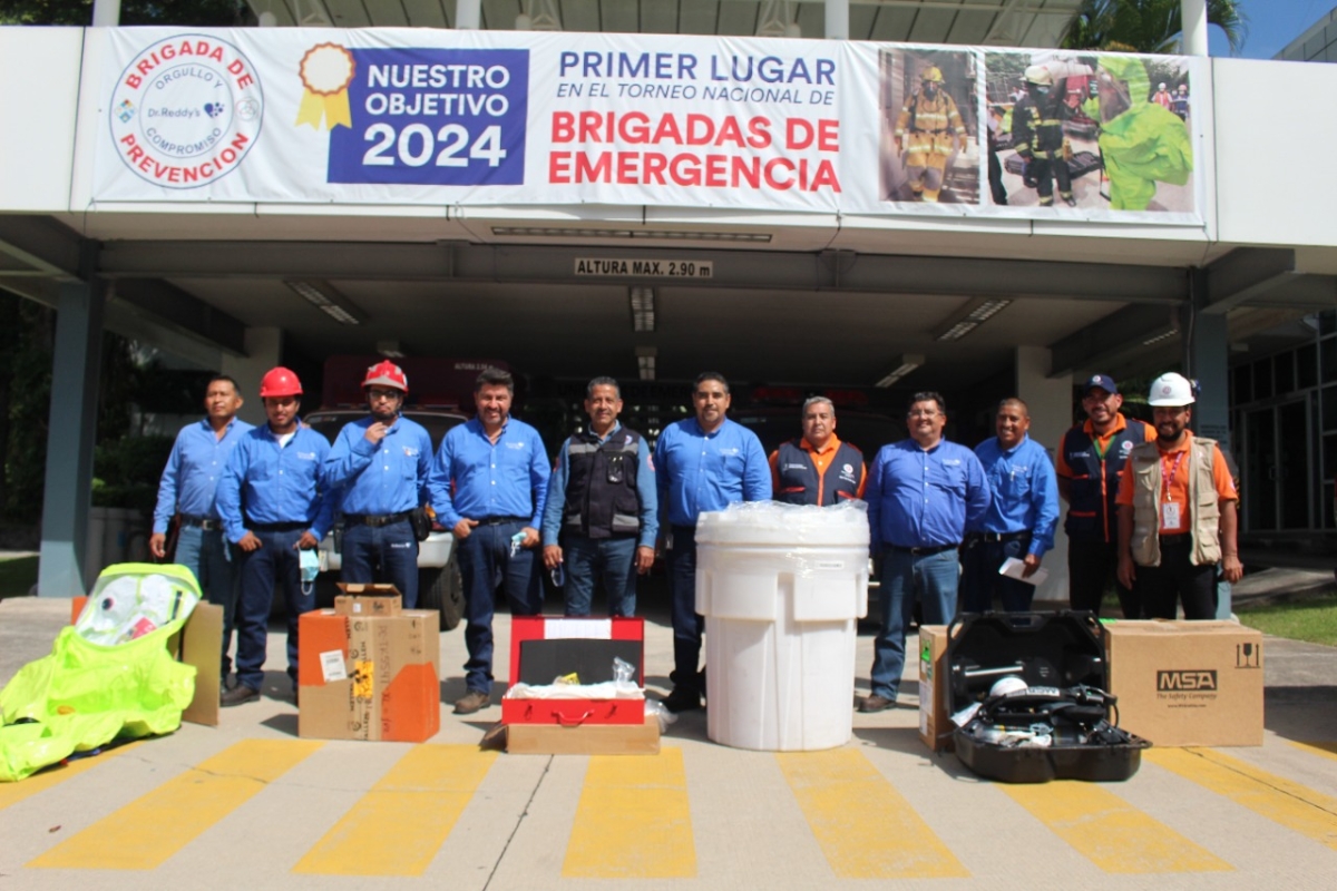 Recibe CEPCM donación de equipo para atención de emergencias