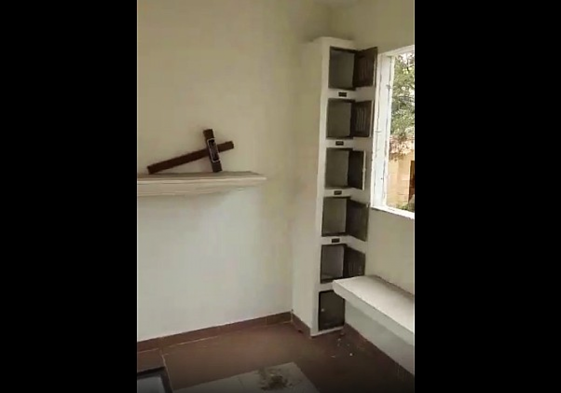 Denuncian saqueos en tumbas y nichos, en el panteón municipal 'La Paz'