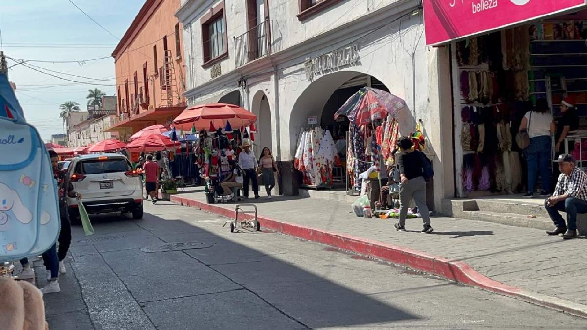 Invaden ambulantes calles y banquetas del Centro de Cuautla