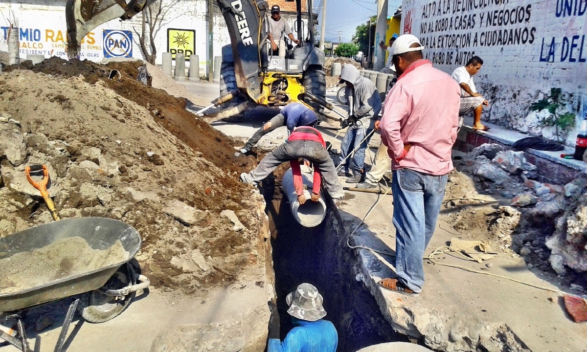 Dan inicio a los trabajos de introducción de drenaje de la colonia Progreso en Axochiapan