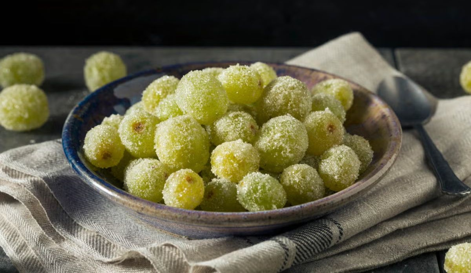 Uvas entequiladas: una forma distinta de brindar y pedir deseos
