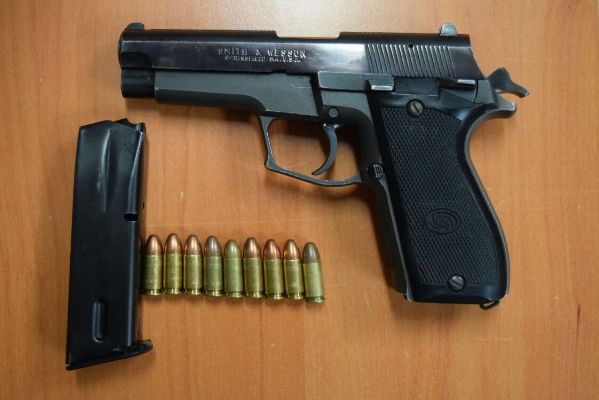 Encapuchados transportaban una pistola en un taxi